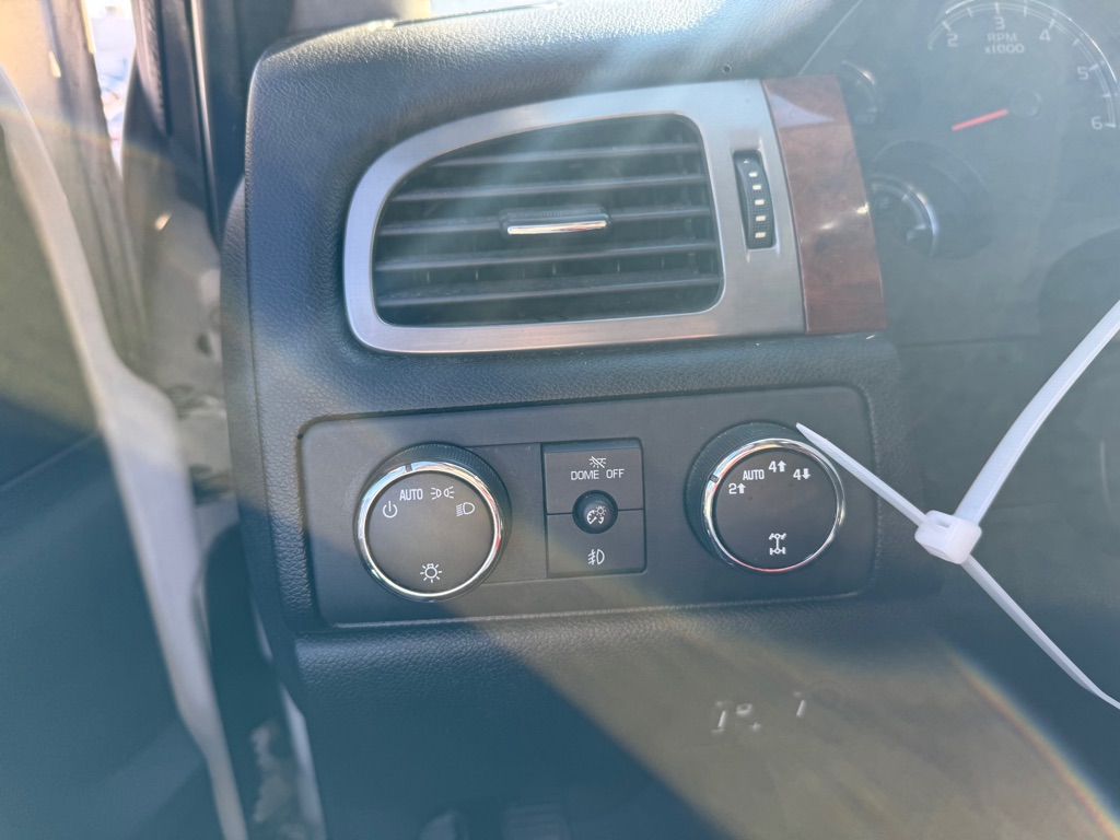 Photo 14 of this GMC SIERRA