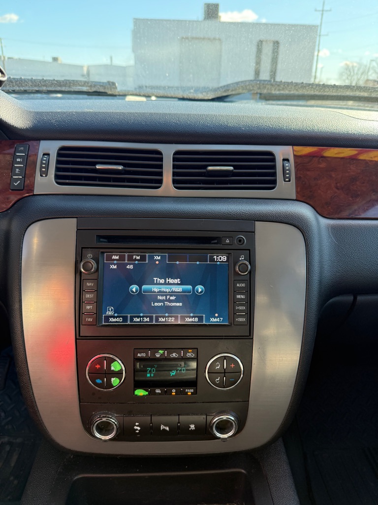 Photo 13 of this GMC SIERRA