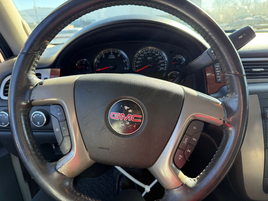 Photo 11 of this GMC SIERRA