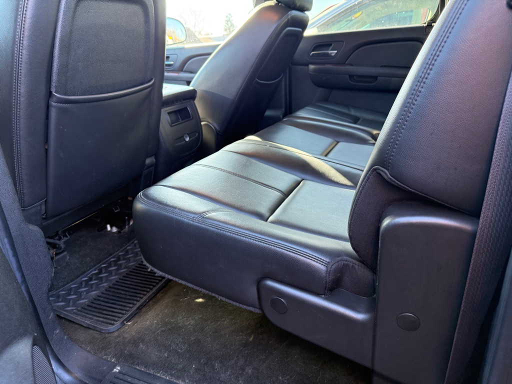 Photo 8 of this GMC SIERRA