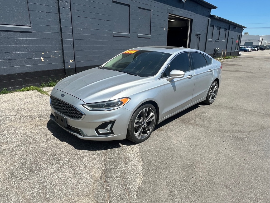 Photo 2 of this FORD FUSION