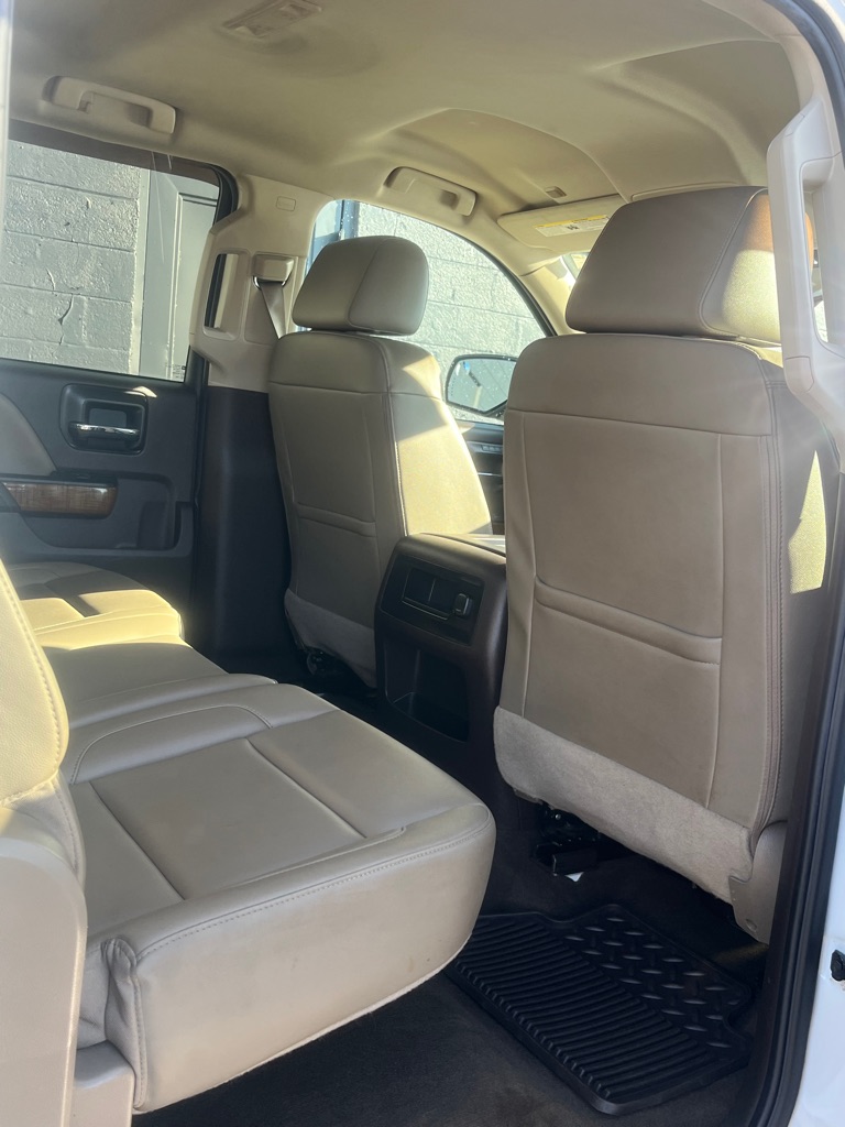 Photo 15 of this GMC SIERRA