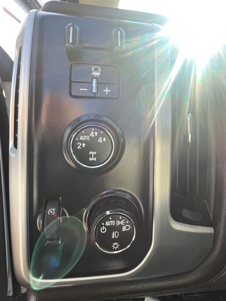 Photo 22 of this GMC SIERRA