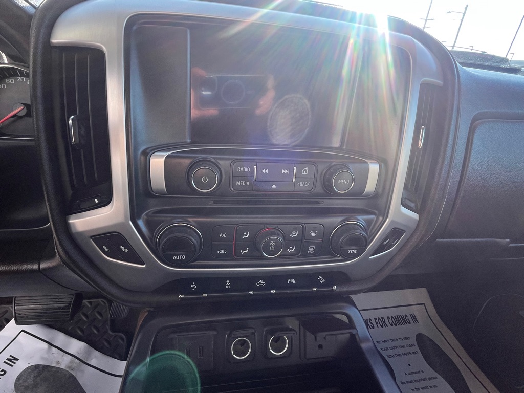 Photo 21 of this GMC SIERRA