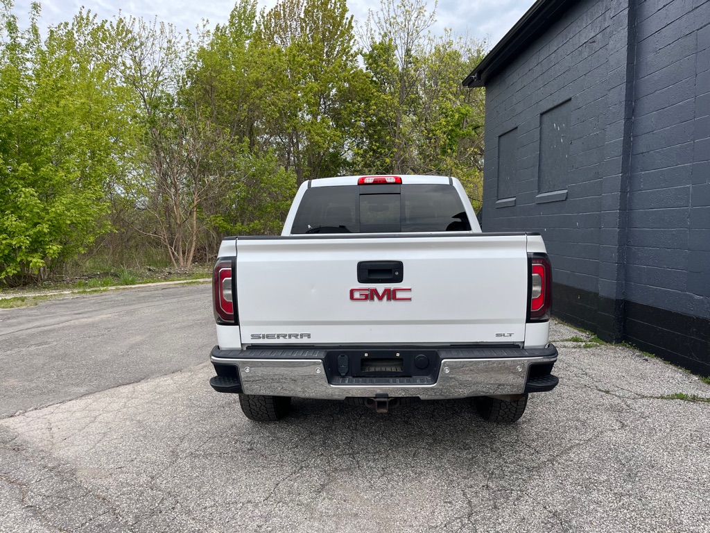 Photo 6 of this GMC SIERRA