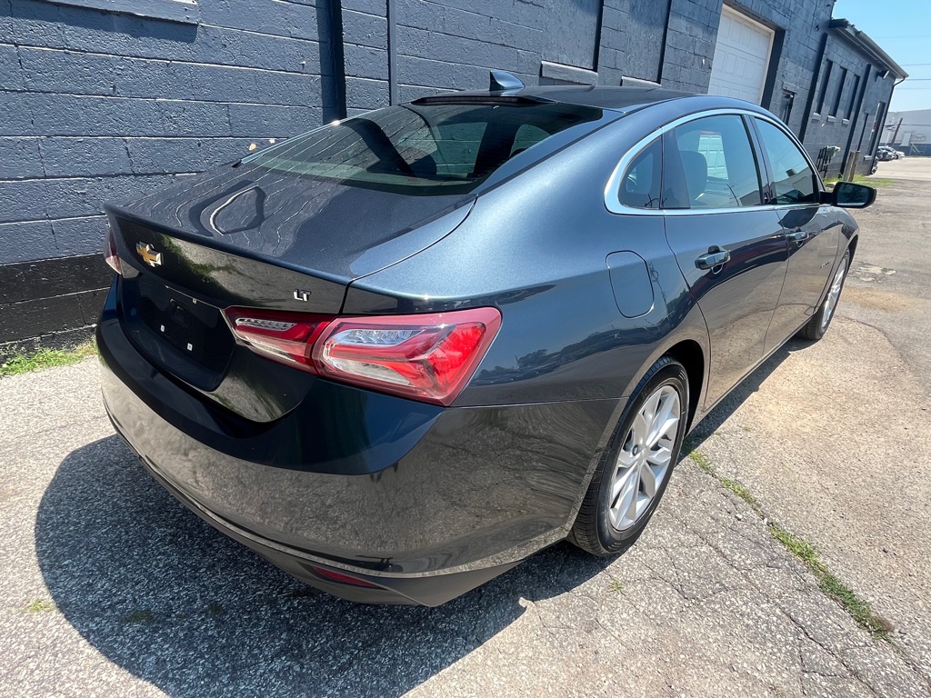 Photo 20 of this CHEVROLET MALIBU