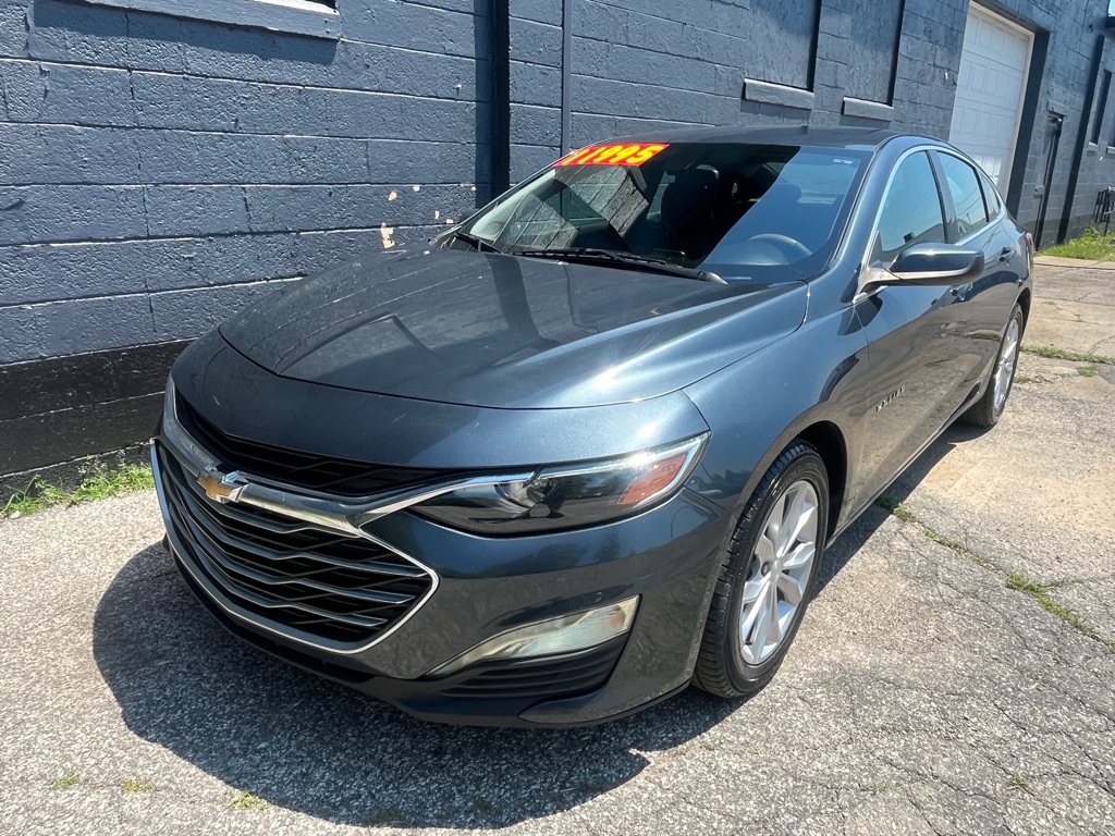 Photo 15 of this CHEVROLET MALIBU