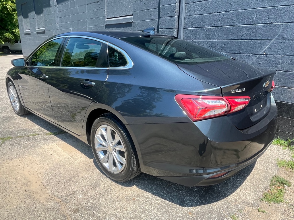 Photo 17 of this CHEVROLET MALIBU