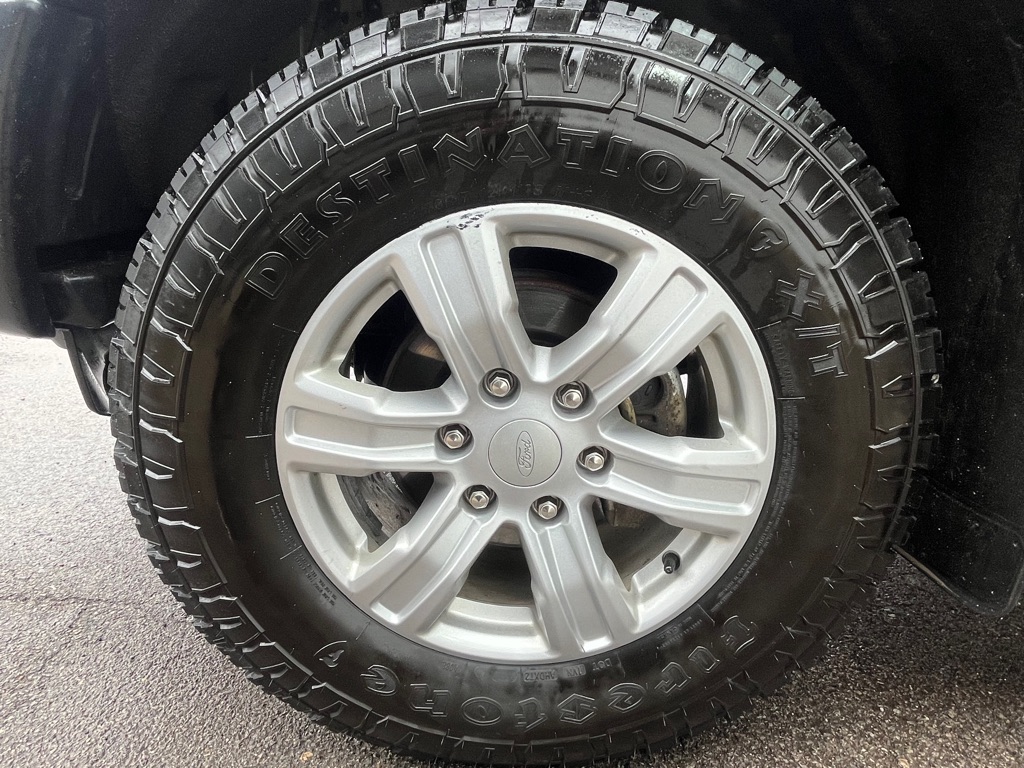Photo 22 of this FORD RANGER