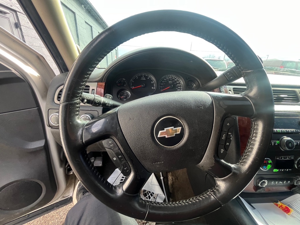 Photo 15 of this CHEVROLET SUBURBAN
