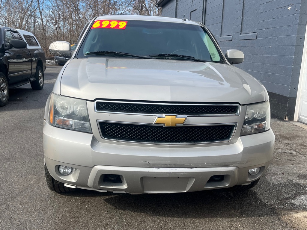 Photo 8 of this CHEVROLET SUBURBAN