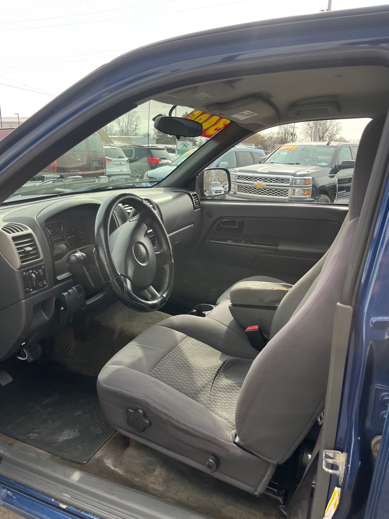 Photo 9 of this CHEVROLET COLORADO