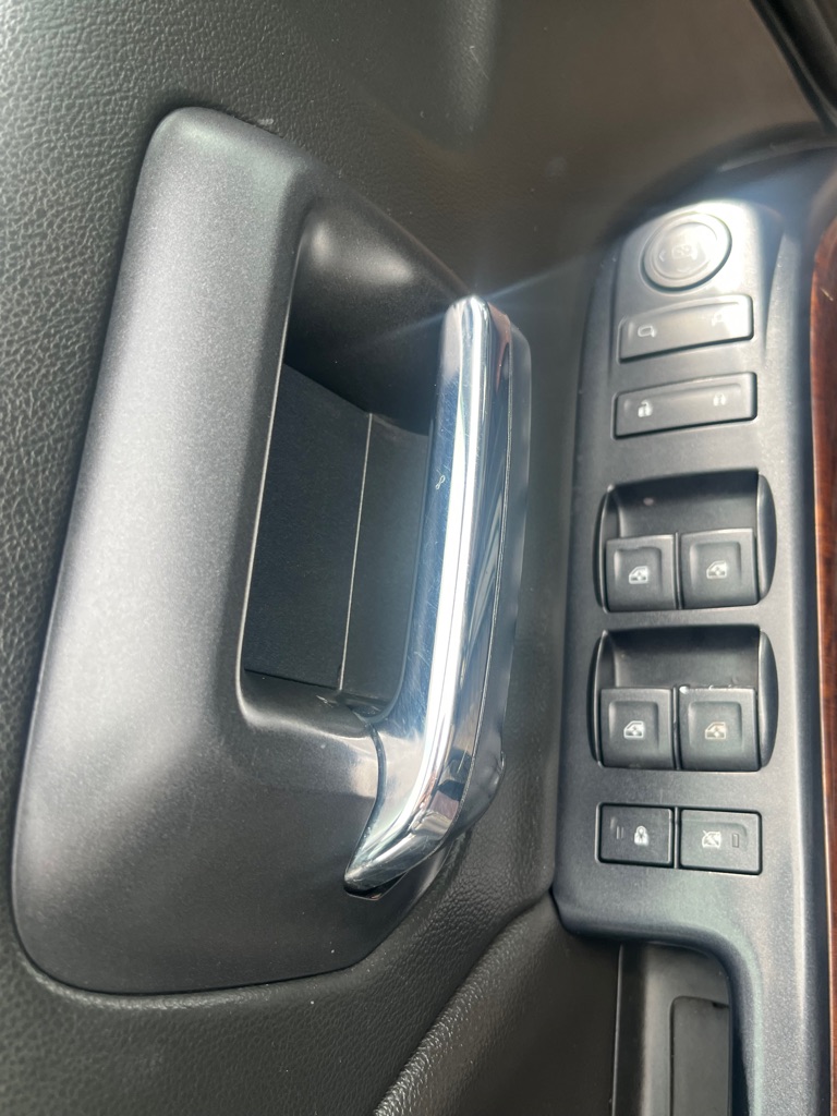 Photo 16 of this GMC SIERRA