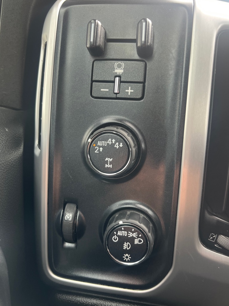 Photo 18 of this GMC SIERRA