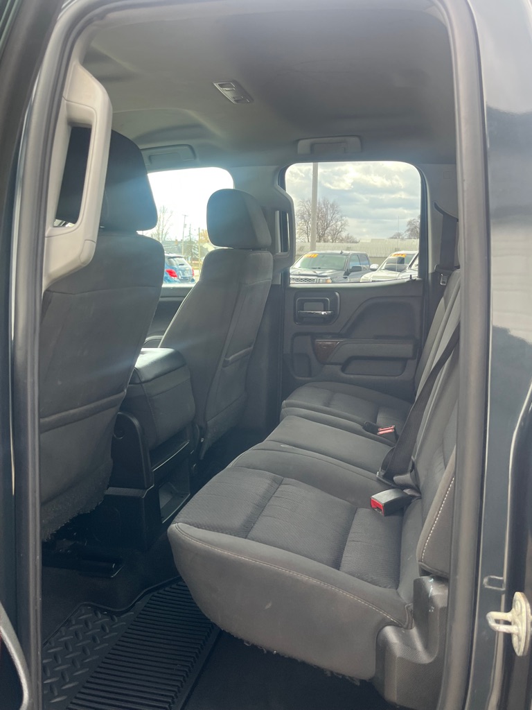 Photo 9 of this GMC SIERRA