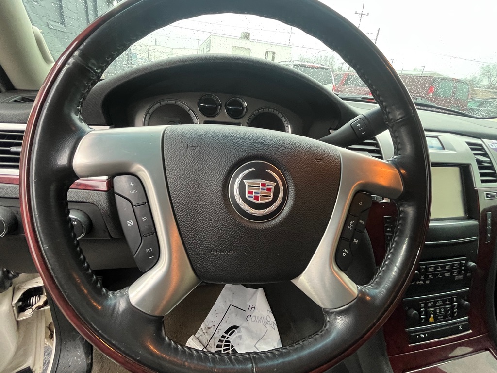 Photo 14 of this CADILLAC ESCALADE