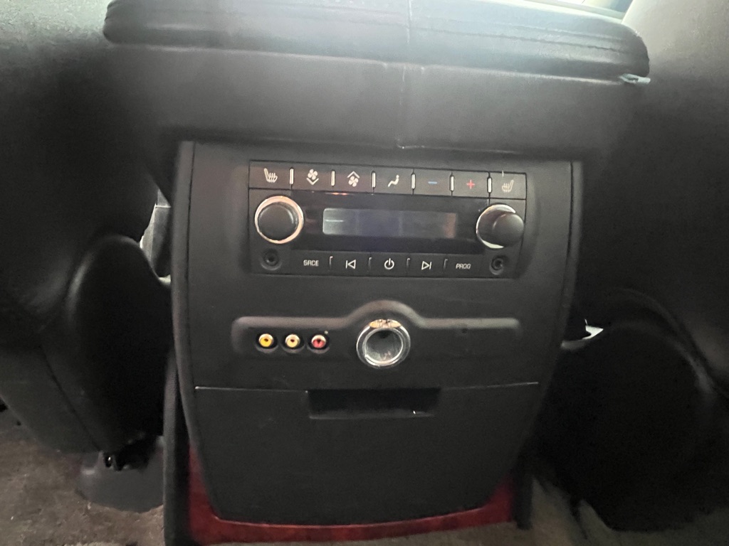 Photo 16 of this CADILLAC ESCALADE