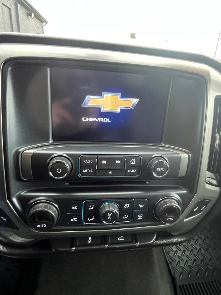 Photo 17 of this CHEVROLET SILVERADO 1500