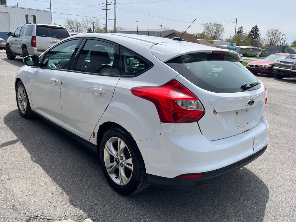 Photo 17 of this FORD FOCUS