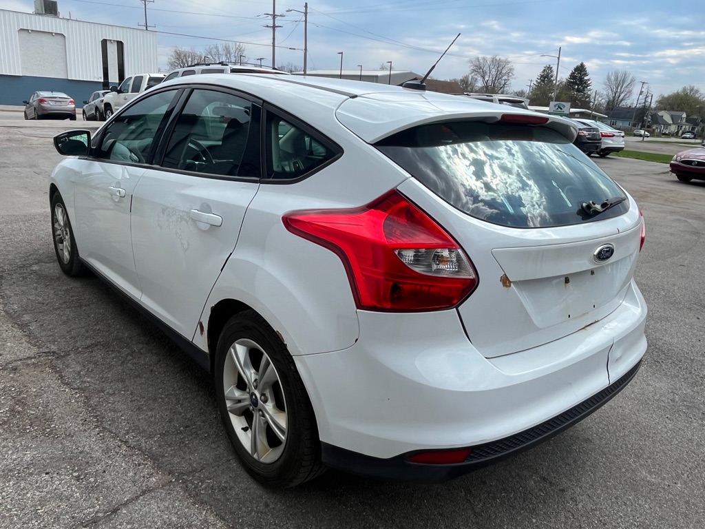 Photo 3 of this FORD FOCUS