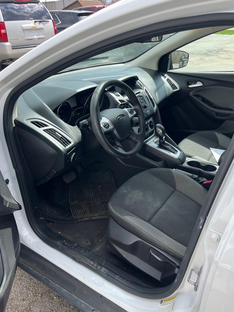 Photo 7 of this FORD FOCUS