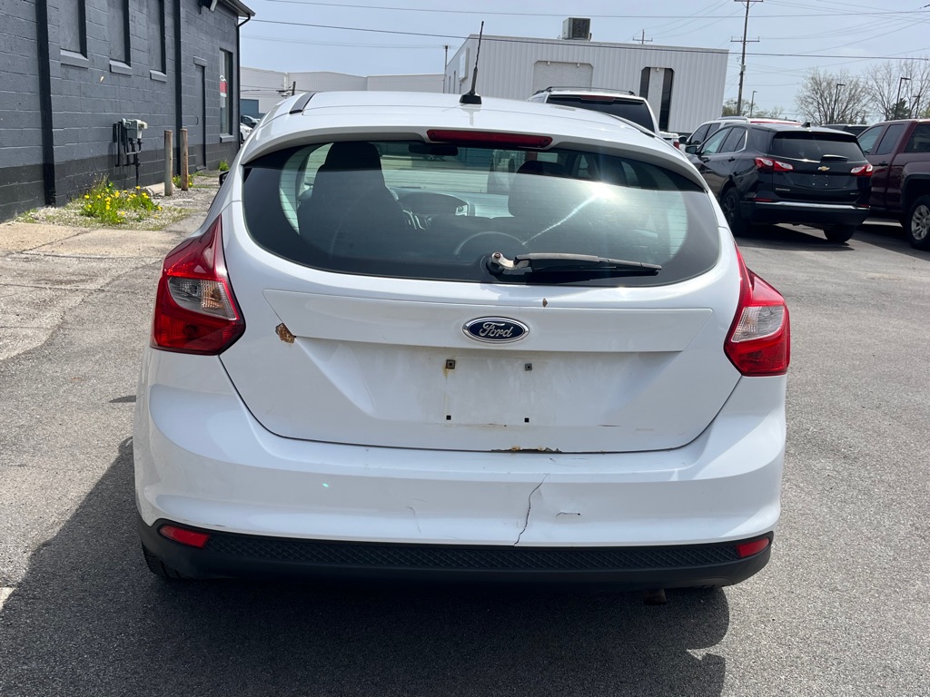 Photo 18 of this FORD FOCUS