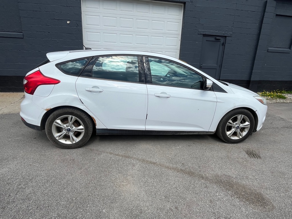 Photo 6 of this FORD FOCUS