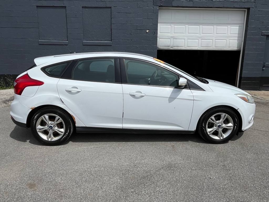 Photo 20 of this FORD FOCUS
