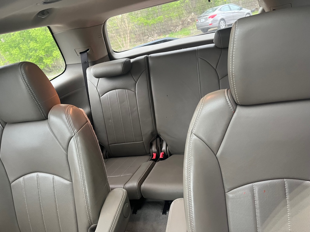 Photo 12 of this GMC ACADIA