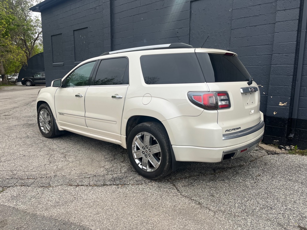 Photo 5 of this GMC ACADIA