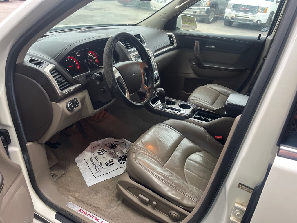 Photo 10 of this GMC ACADIA