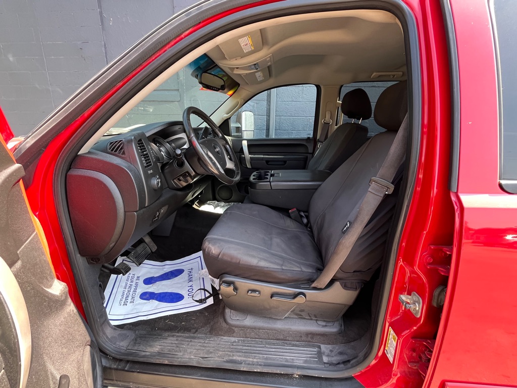 Photo 21 of this GMC SIERRA
