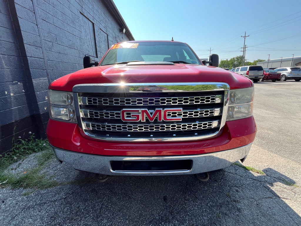 Photo 6 of this GMC SIERRA