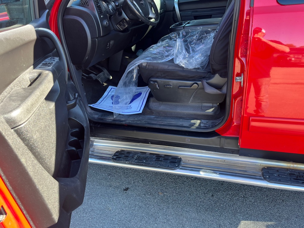 Photo 9 of this GMC SIERRA