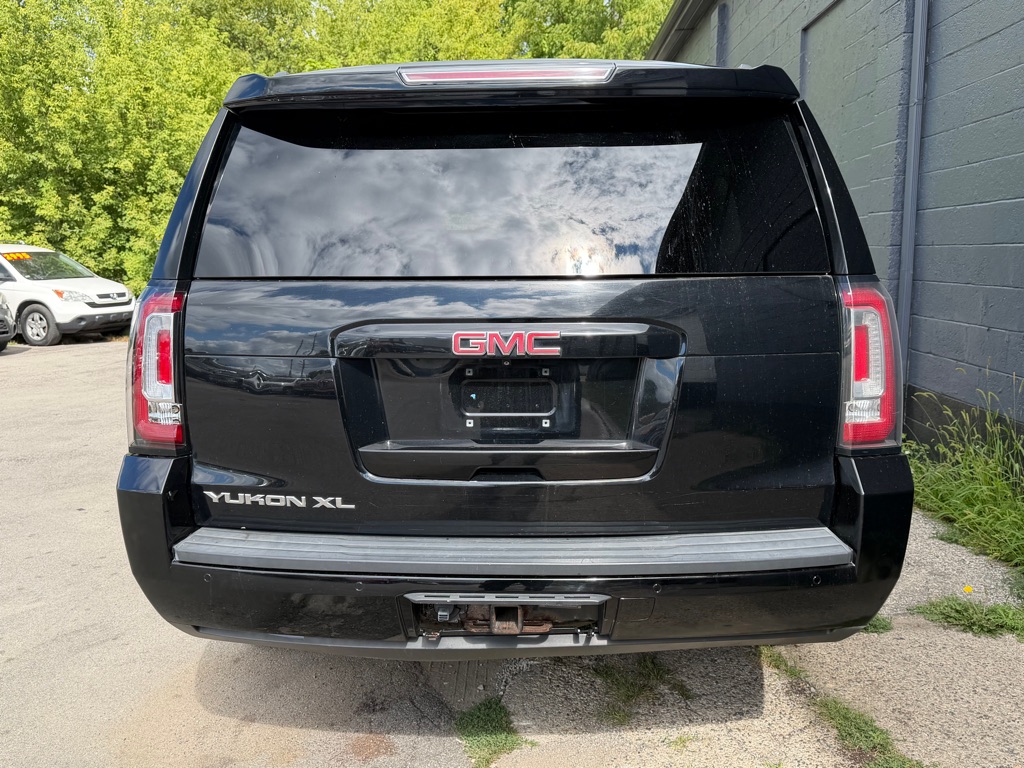 Photo 6 of this GMC YUKON XL