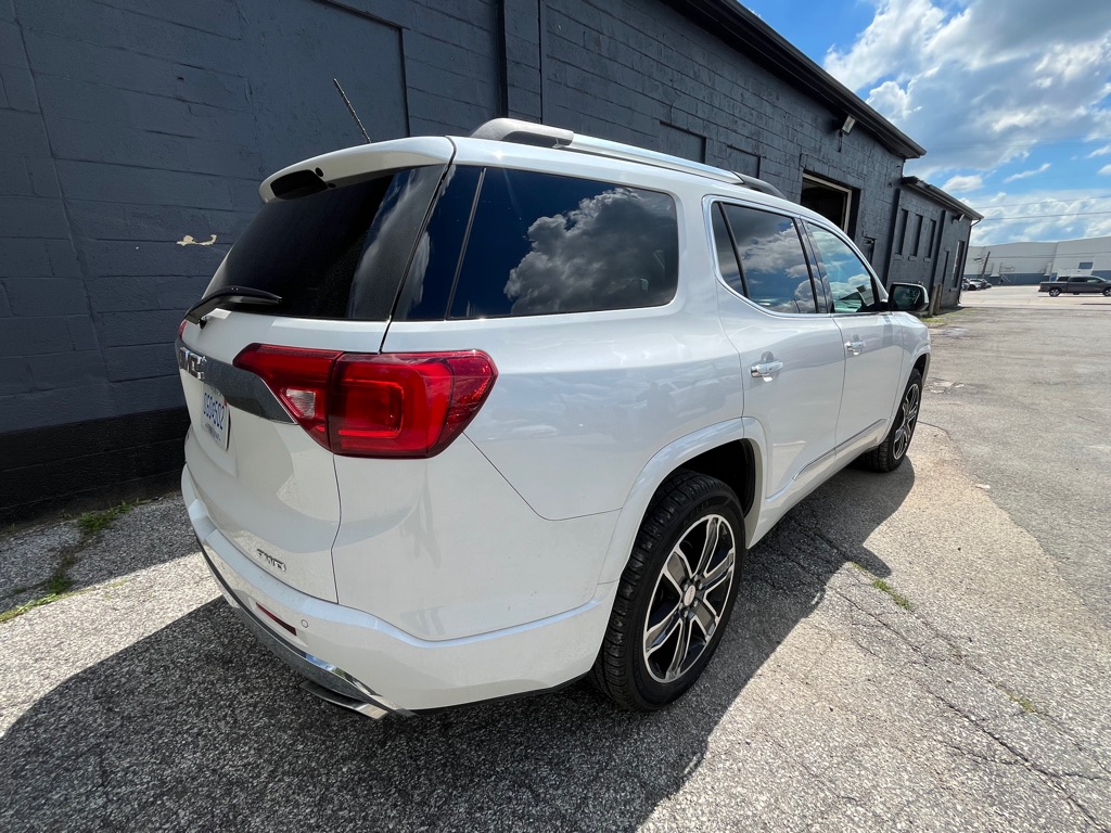Photo 5 of this GMC ACADIA