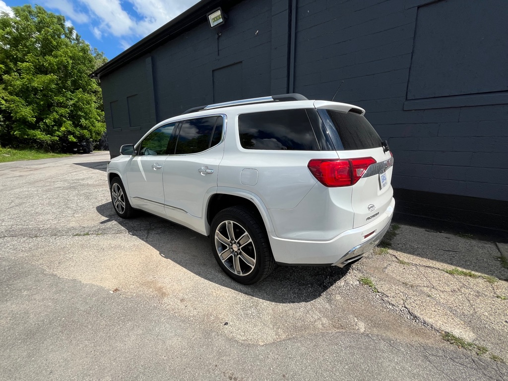 Photo 6 of this GMC ACADIA