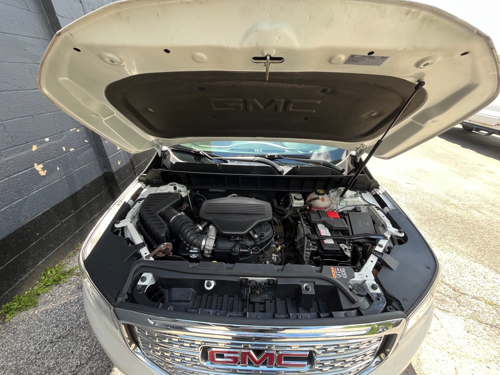 Photo 13 of this GMC ACADIA