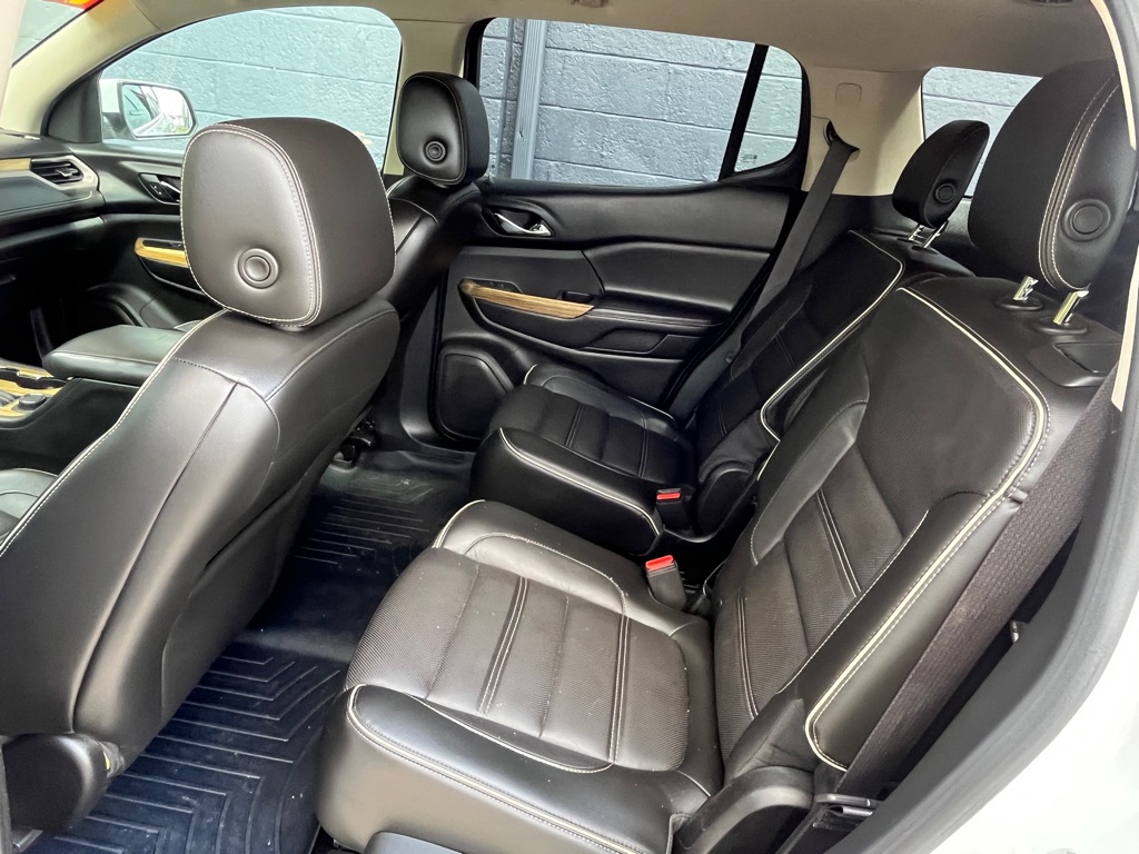 Photo 11 of this GMC ACADIA