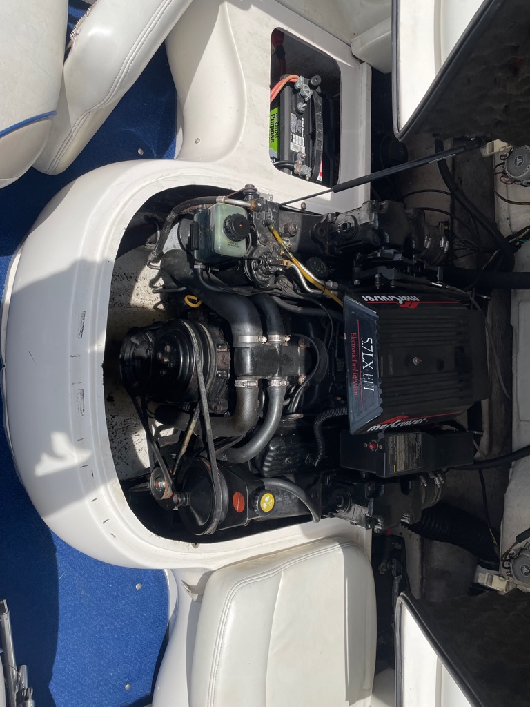 Photo 5 of this WELLCRAFT 2150 ECLIPSE