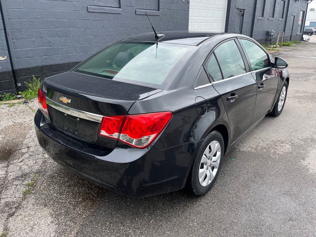 Photo 6 of this CHEVROLET CRUZE