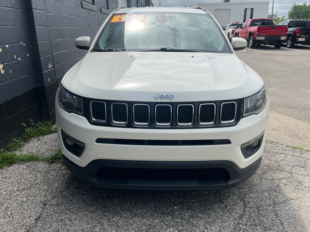 View vehicle photo 7