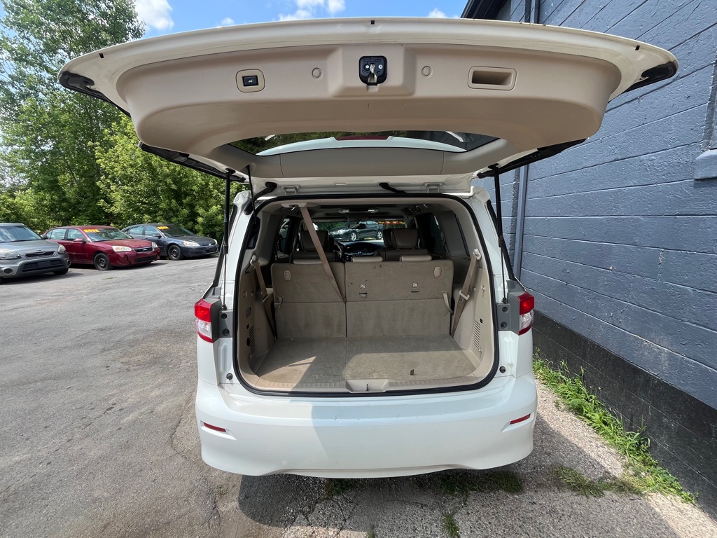 Photo 9 of this NISSAN QUEST