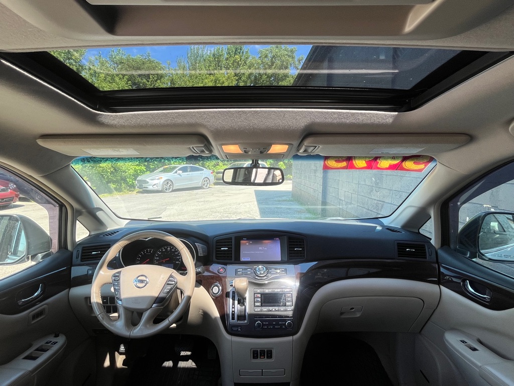 Photo 17 of this NISSAN QUEST