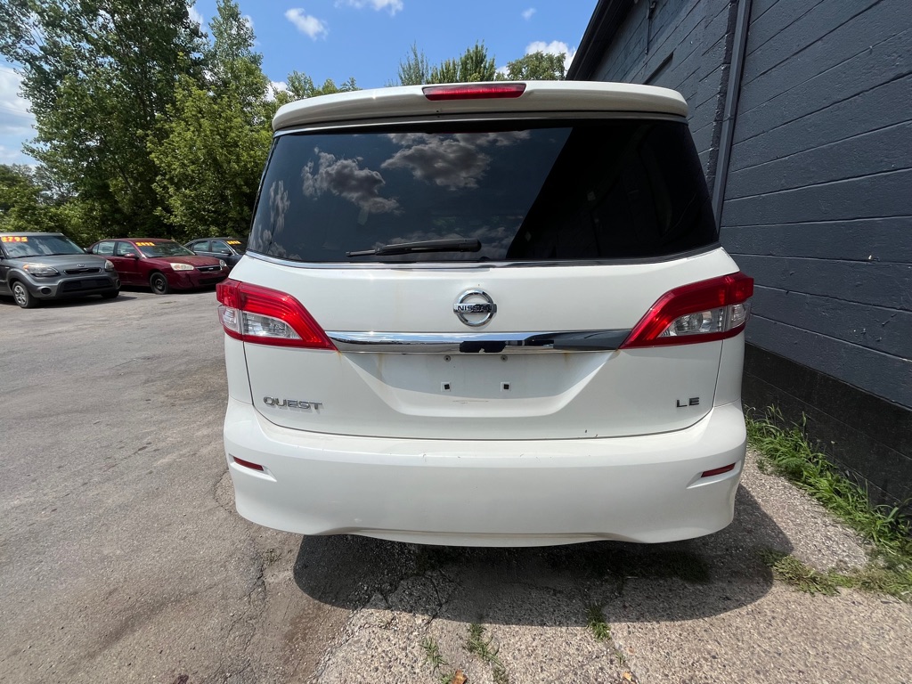 Photo 8 of this NISSAN QUEST