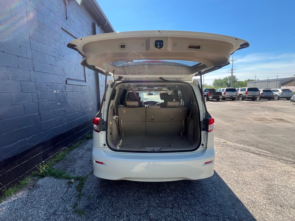 Photo 10 of this NISSAN QUEST