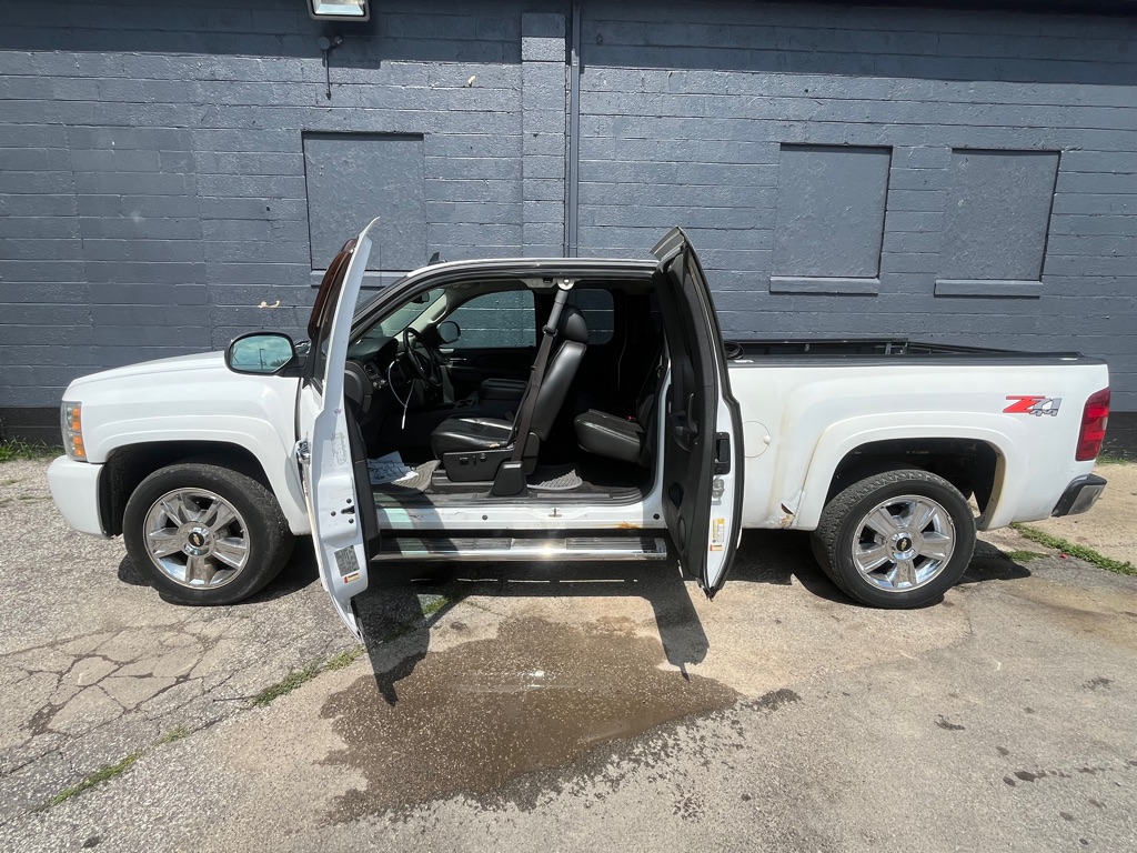 Photo 6 of this CHEVROLET SILVERADO 1500