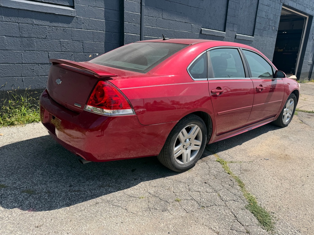 Photo 4 of this CHEVROLET IMPALA