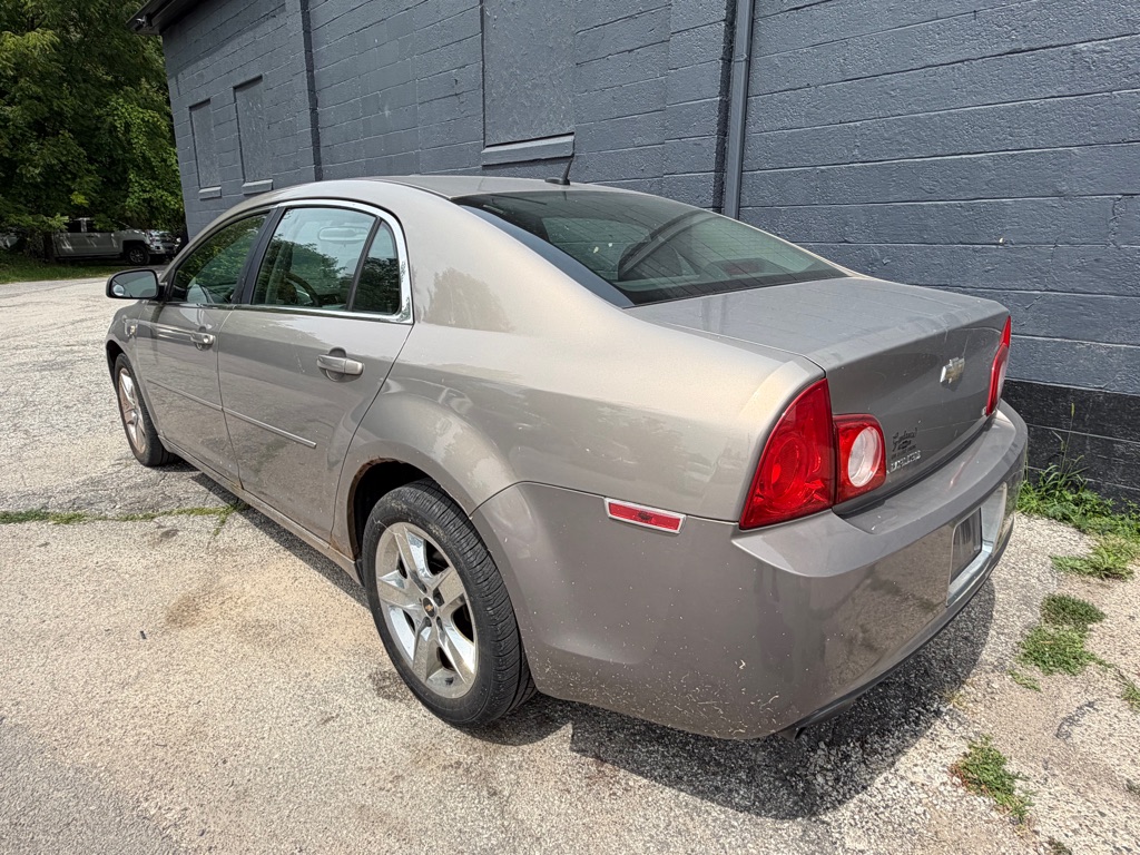 Photo 5 of this CHEVROLET MALIBU