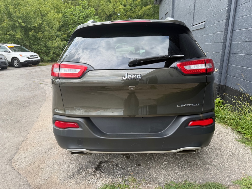 Photo 6 of this JEEP CHEROKEE